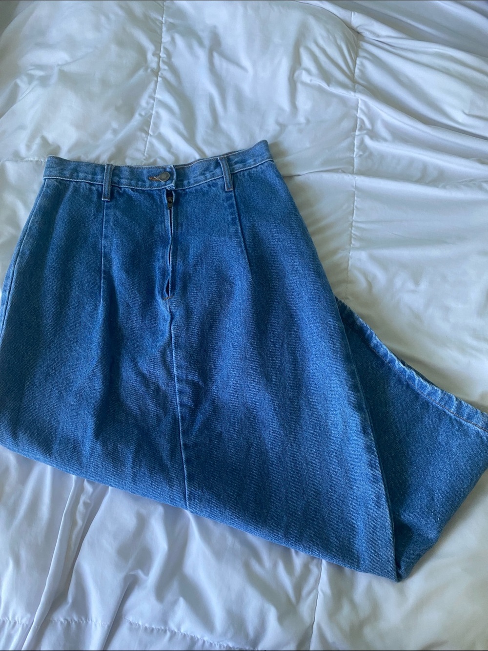 high waisted denim skirt